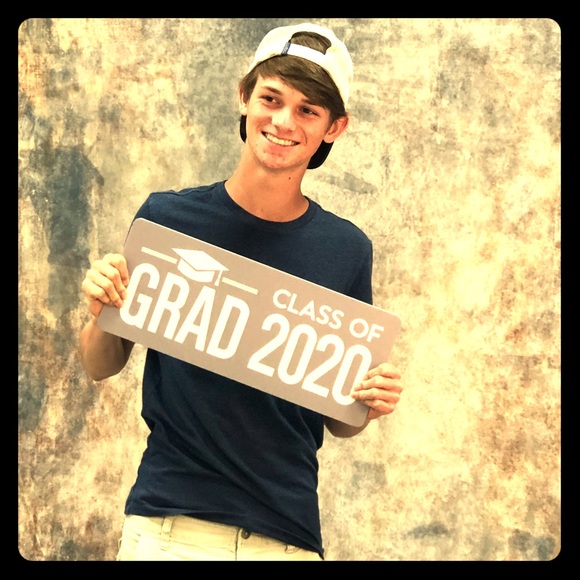 Meet your Posher, Devin - Picture 1 of 1